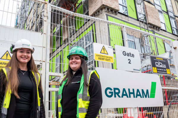 Caitlin Hunter (green hat), site administrator who graduated in Business Administration with Michelle Jeffrey (white hat), trainee engineer and 4th year in GA programme BEng Civil Engineering at Bath St (1)